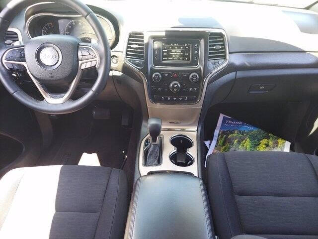 2017 Jeep Grand Cherokee Laredo