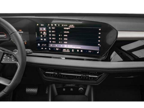2025 Audi Q6 e-tron quattro Premium Plus