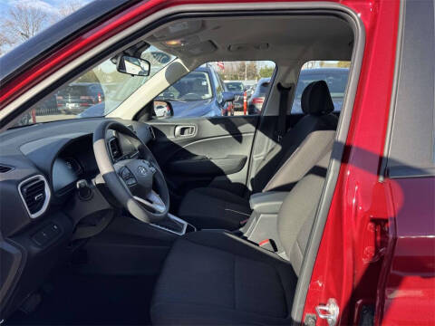 2023 Hyundai Venue SE