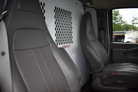 2023 GMC Savana 2500