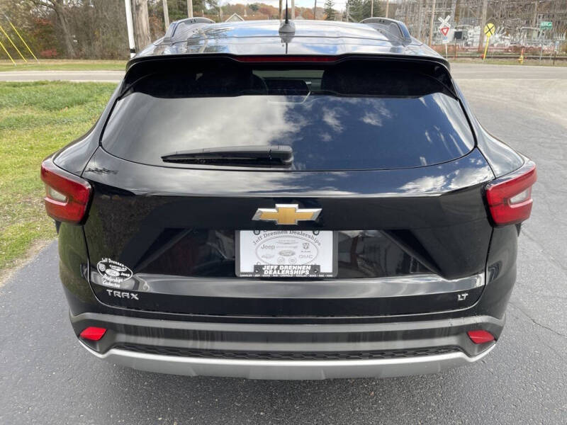 2024 Chevrolet Trax LT