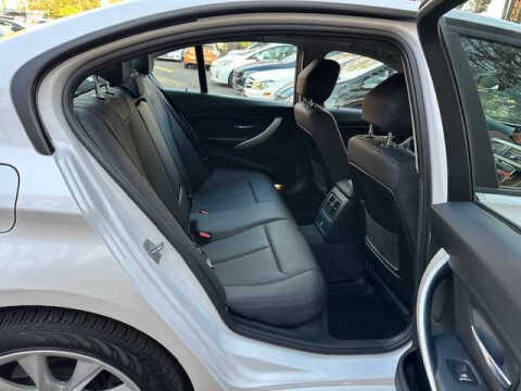 2018 BMW 3 Series 320i xDrive