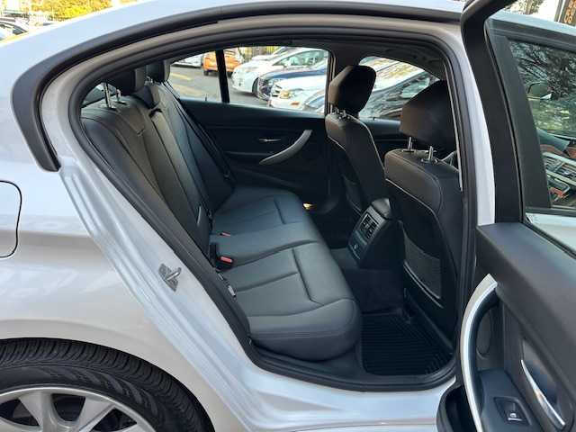 2018 BMW 3 Series 320i xDrive