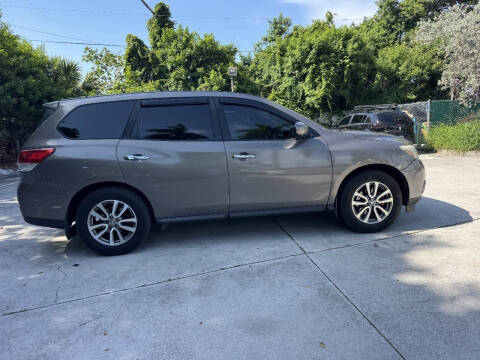 2014 Nissan Pathfinder S