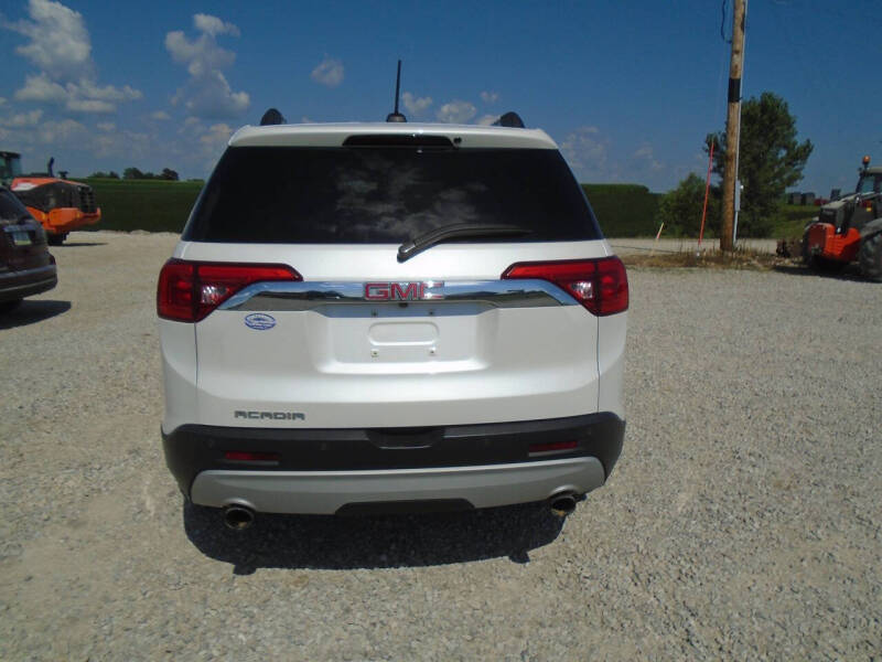 2017 GMC Acadia SLT-1