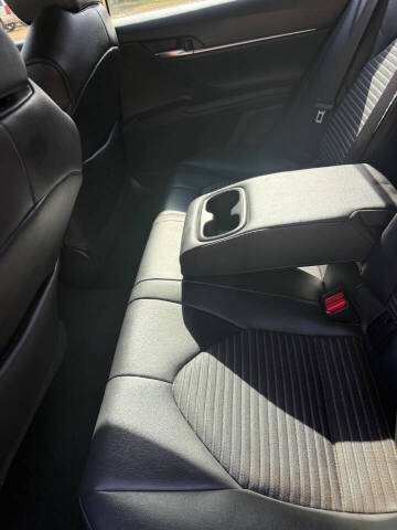 2018 Toyota Camry SE