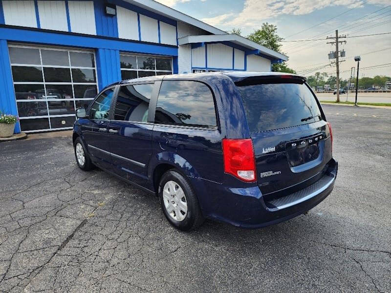 2013 Dodge Grand Caravan SE photo 6