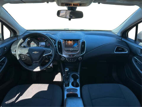 2017 Chevrolet Cruze LT Auto