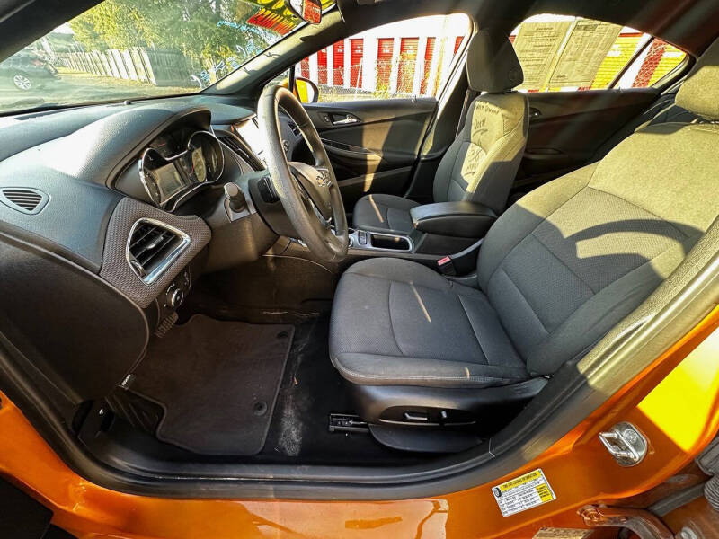 2017 Chevrolet Cruze LT Auto