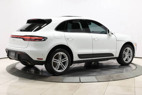 2022 Porsche Macan
