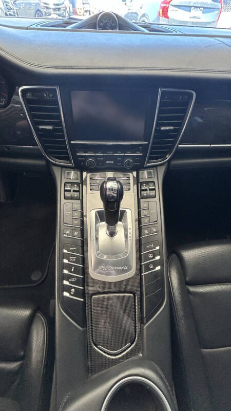 2012 Porsche Panamera Turbo