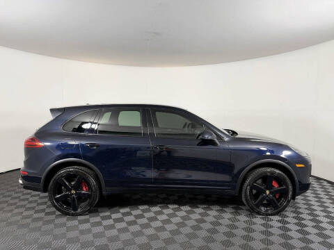 2016 Porsche Cayenne Turbo