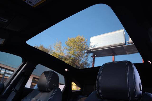 2018 Jaguar E-PACE P300 R-Dynamic S