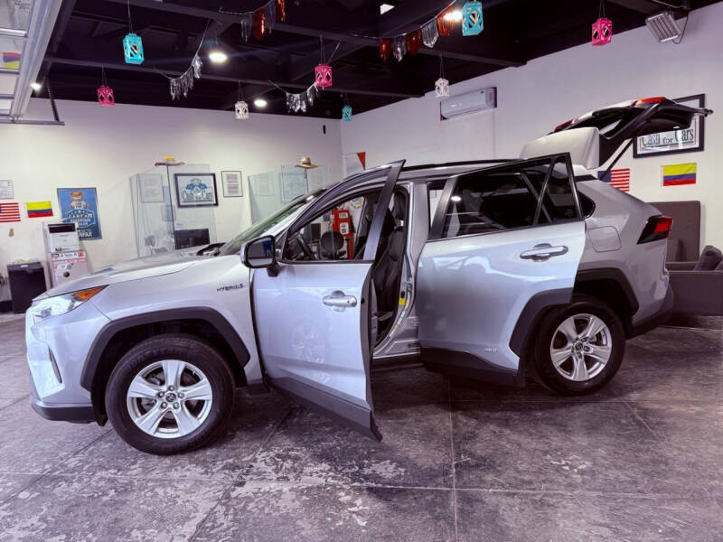 2019 Toyota RAV4 Hybrid LE