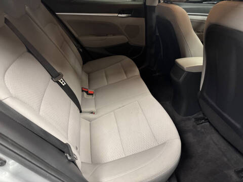 2020 Hyundai Elantra
