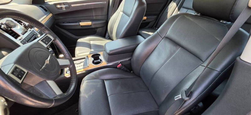 2008 Chrysler 300 Limited