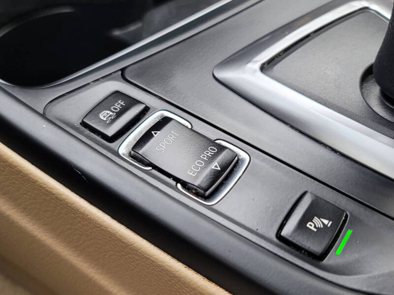 2015 BMW 3 Series 328i