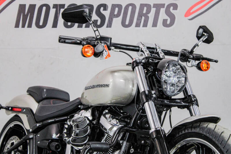 2018 Harley-Davidson Breakout