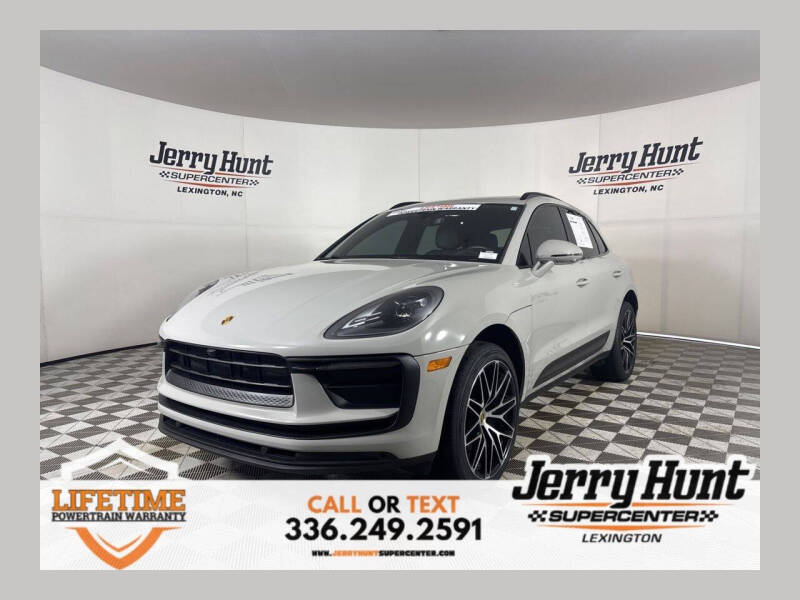 2022 Porsche Macan