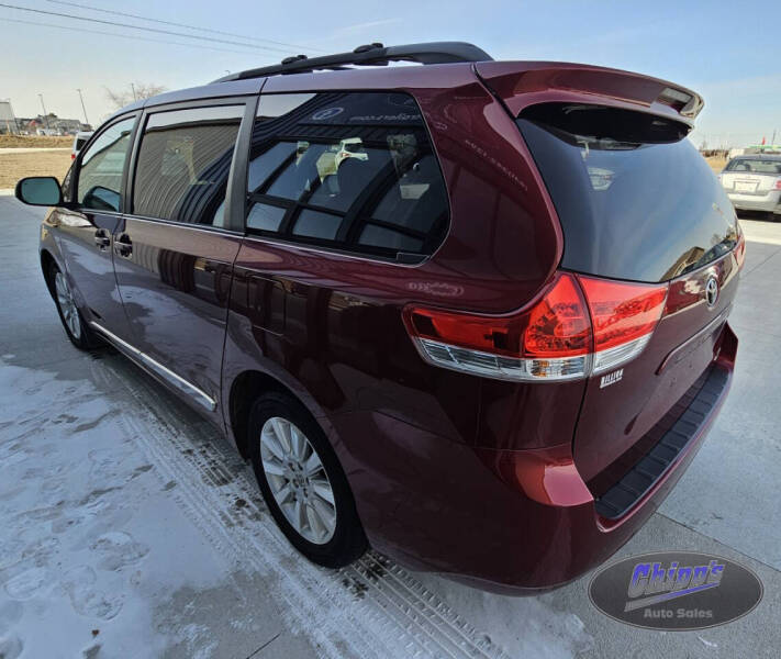 2011 Toyota Sienna LE