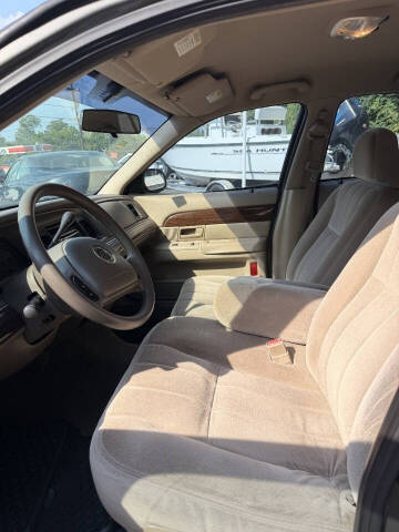 2003 Mercury Grand Marquis GS