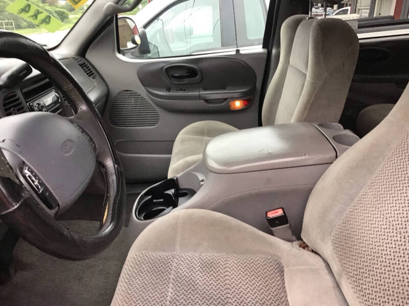 2001 Ford F-150 XLT