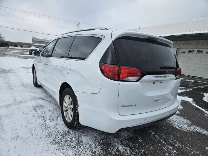 2018 Chrysler Pacifica Touring L