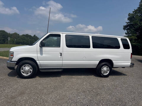 2013 Ford E-Series E-350 SD XLT