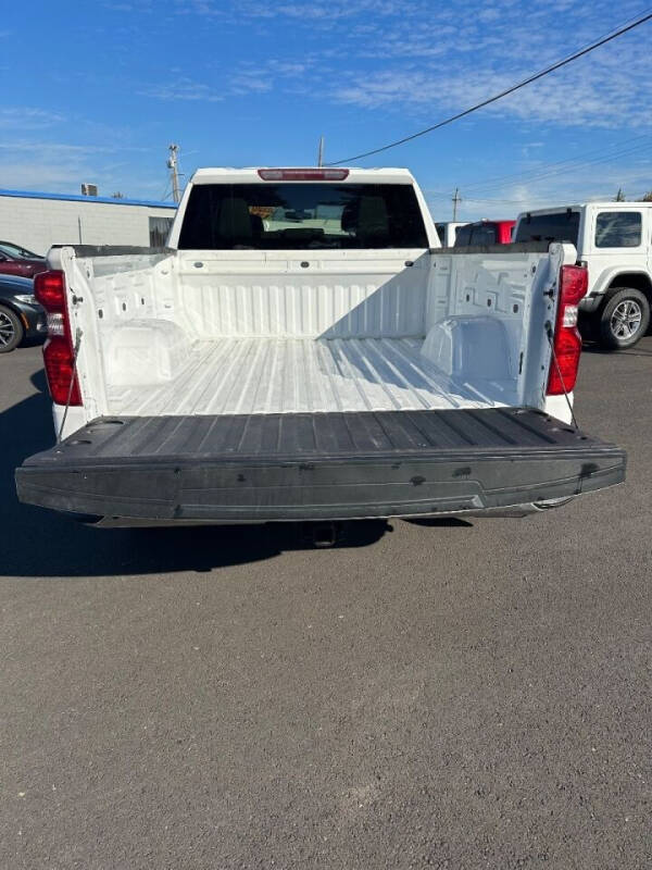 2019 Chevrolet Silverado 1500 LT photo 7