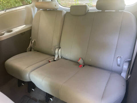 2015 Toyota Sienna Limited Premium 7-Passenger