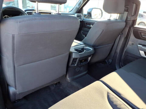 2025 Toyota Sequoia SR5