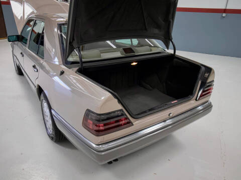 1994 Mercedes-Benz E-Class E 320