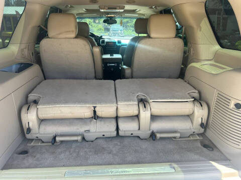 2011 Cadillac Escalade Premium