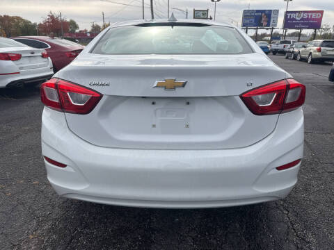 2017 Chevrolet Cruze LT Auto