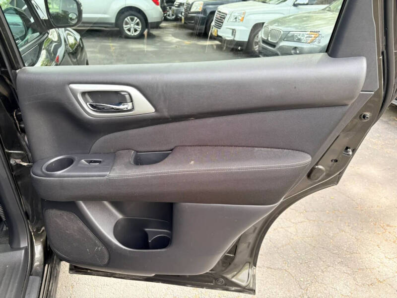 2017 Nissan Pathfinder