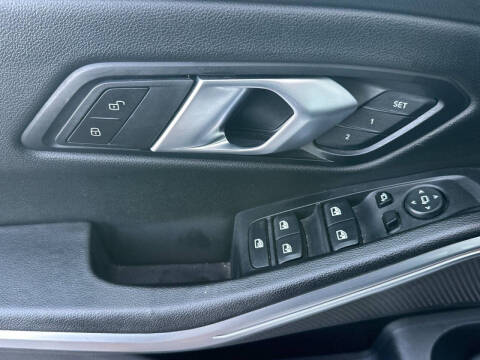 2025 BMW 3 Series 330i