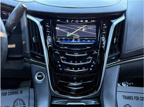 2019 Cadillac Escalade Platinum