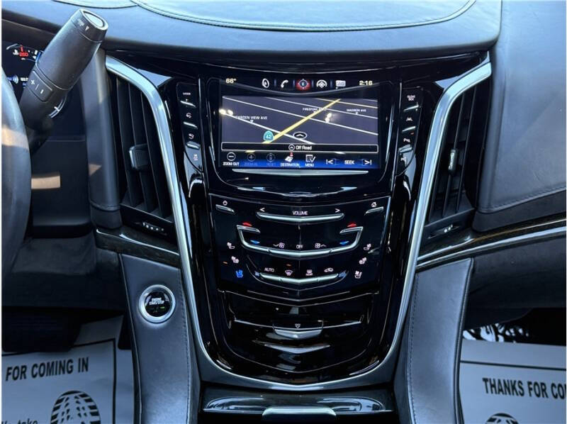 2019 Cadillac Escalade Platinum