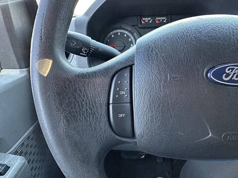 2009 Ford E-Series E-250