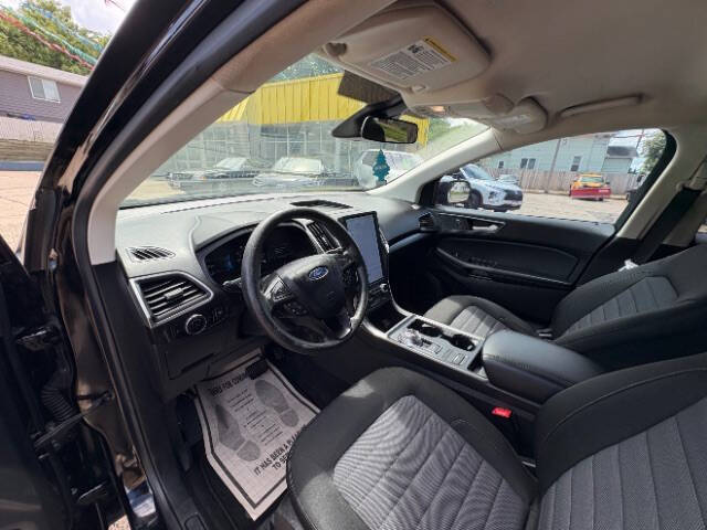 2024 Ford Edge SE
