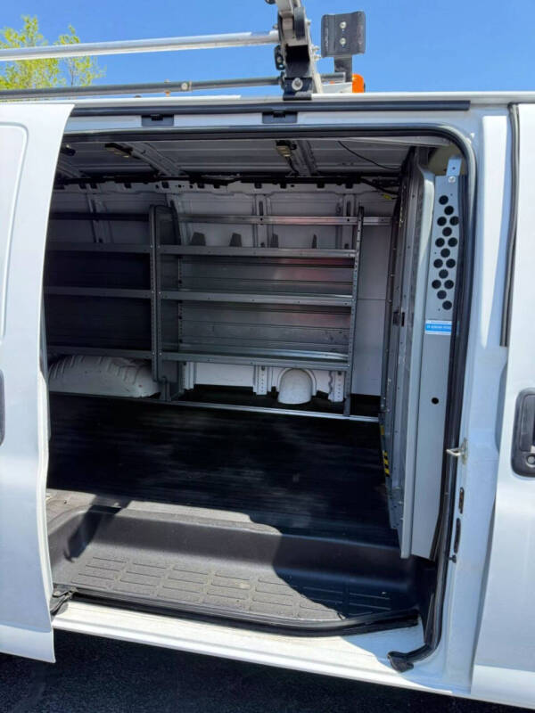 2016 Chevrolet Express 2500