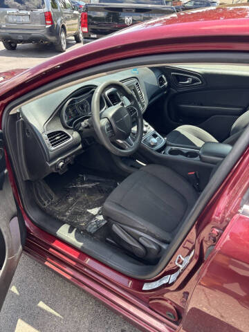 2016 Chrysler 200 Limited