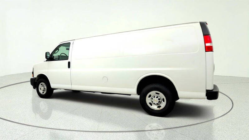 2024 Chevrolet Express 3500