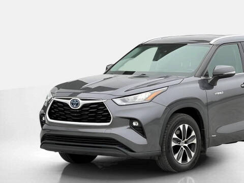 2020 Toyota Highlander Hybrid XLE