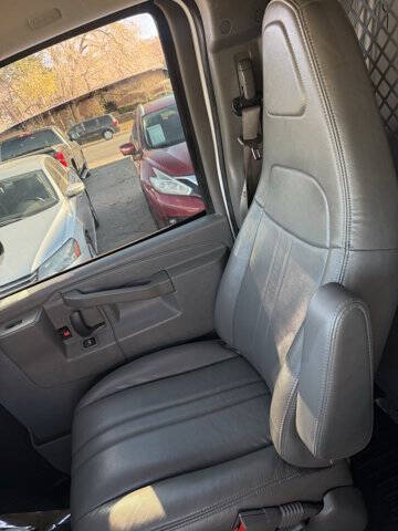 2017 Chevrolet Express 2500