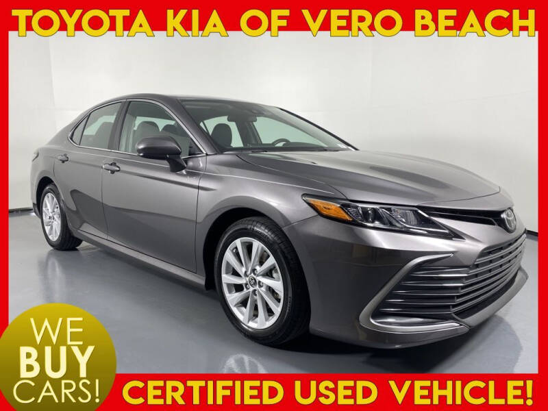 2022 Toyota Camry LE