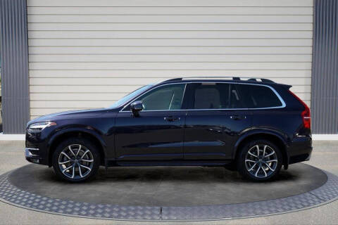 2017 Volvo XC90 T6 Momentum