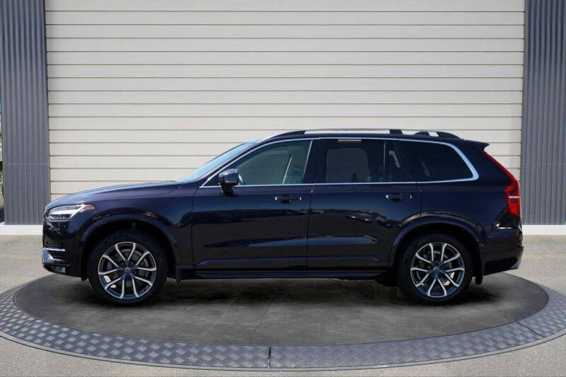 2017 Volvo XC90 T6 Momentum