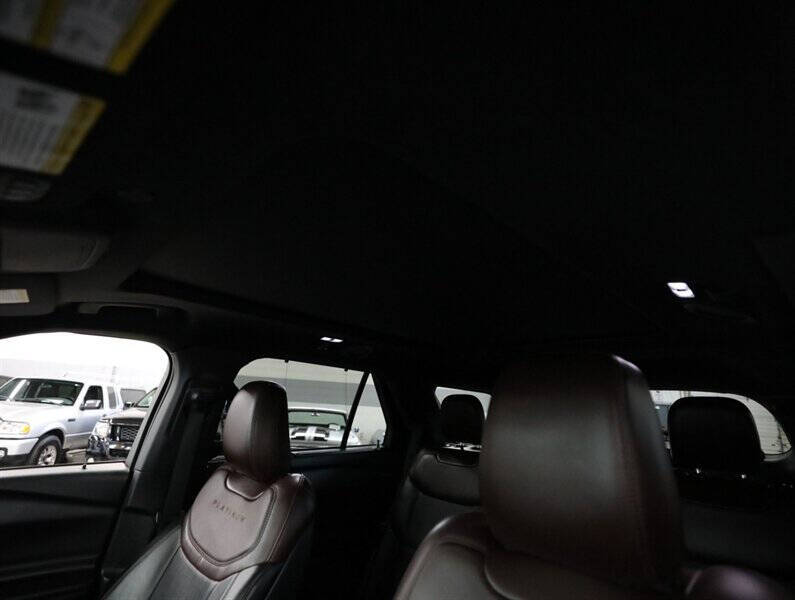 2020 Ford Explorer Platinum