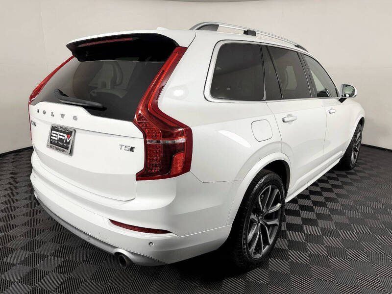 2019 Volvo XC90 T5 Momentum